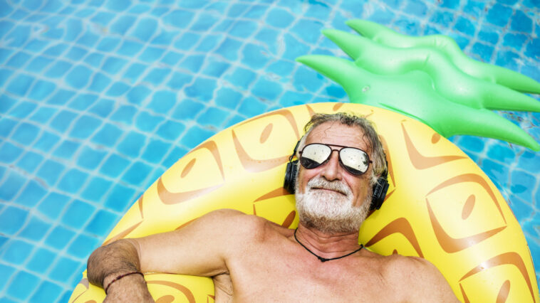 Schwimmspaß im Grünen – So integrieren Sie einen Pool in Ihren Garten