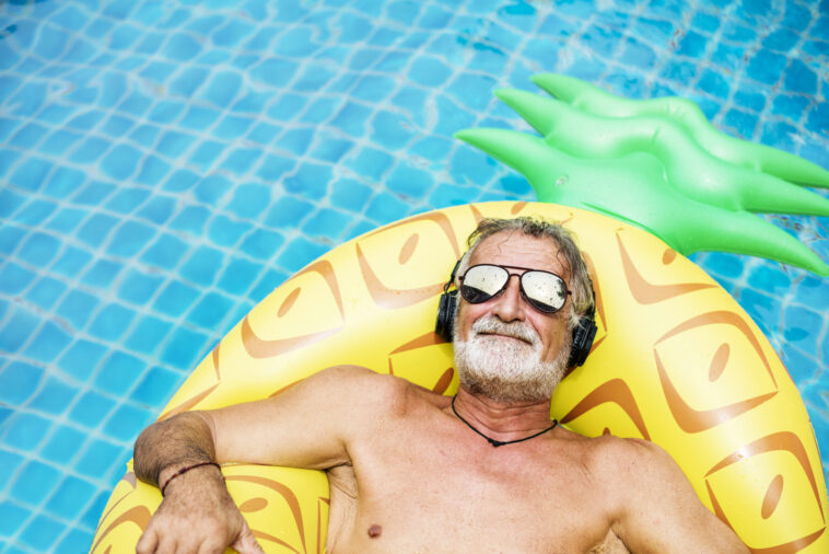 Schwimmspaß im Grünen – So integrieren Sie einen Pool in Ihren Garten