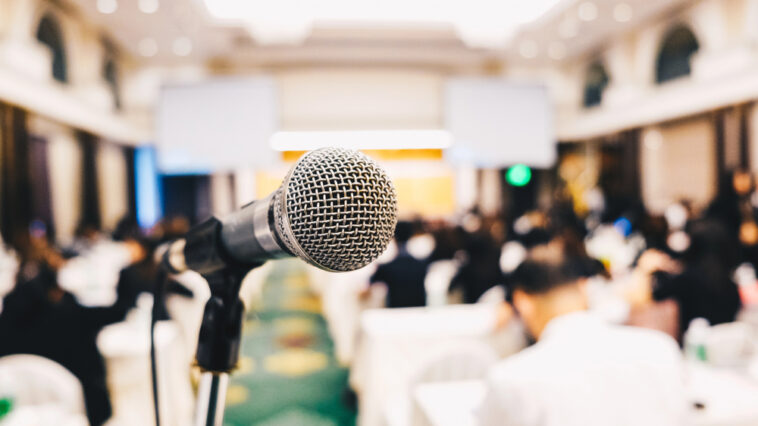 Wenn Firmenfeiern nichts mehr auslösen: Wie echte Emotionen Ihr Event wieder lebendig machen